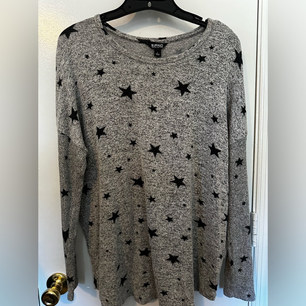 Buffalo grey star sweater size L
